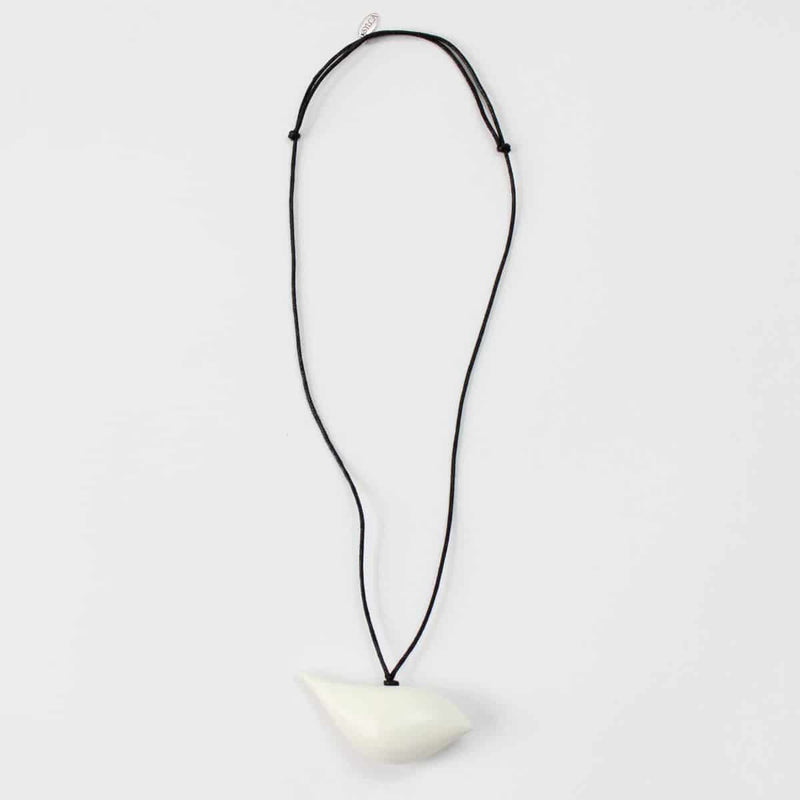 Sylca Robin Pendant Necklace in White
