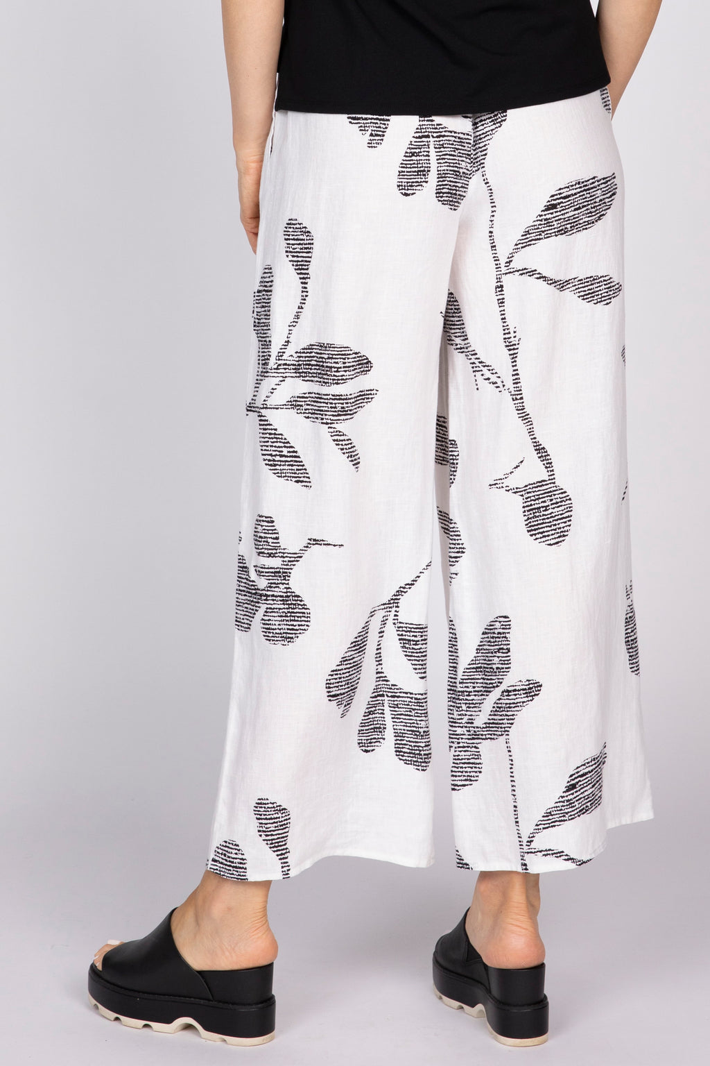 Olivia by Habitat Flax Floral Garden Flood Pant - Harper Greer