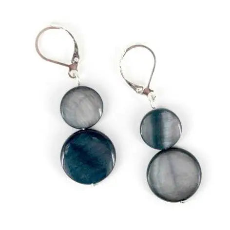 Mother of Pearl Earring in Black
