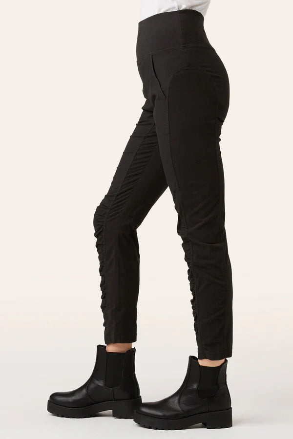 XCVI Penny Legging in Black - Harper Greer