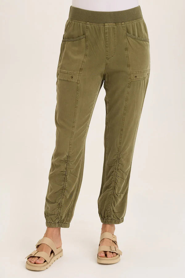 XCVI Squire Pant in Kombu Pigment