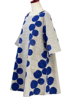 Mona Lisa Pintuck Tunic in Blue Bubble Line Print