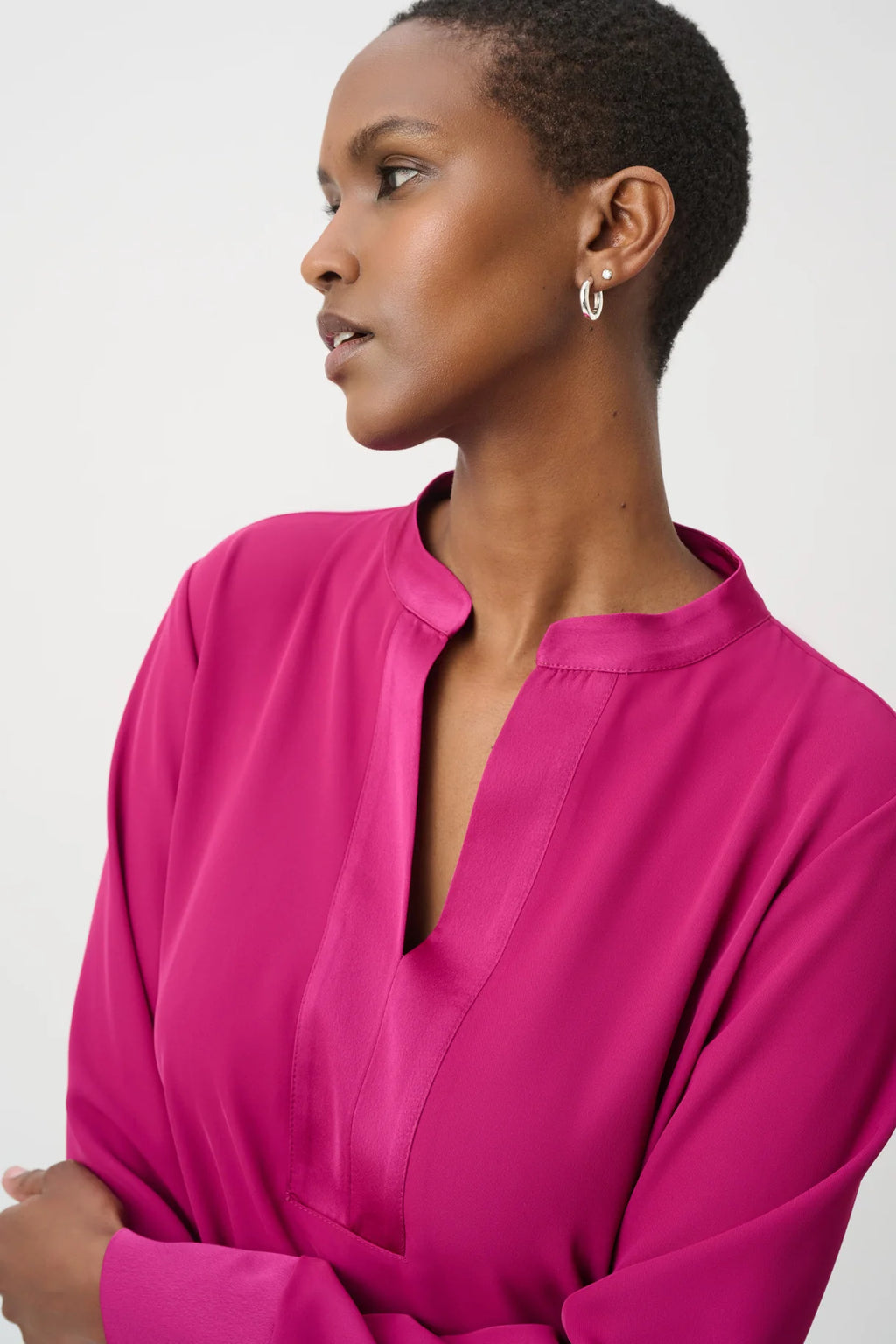 JOSEPH RIBKOFF CASUAL V NECK PULLOVER IN DEEP MAGENTA - Harper Greer