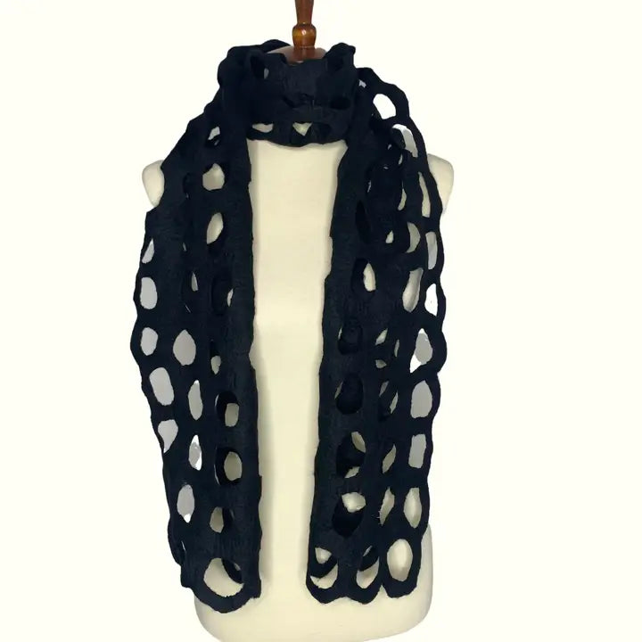 Ring Black Scarf