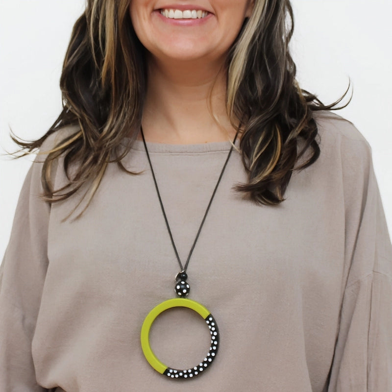 Inez Pendant Necklace in Lime