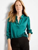 Nic + Zoe Day Gloss Shirt in Pine