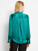 Nic + Zoe Day Gloss Shirt in Pine