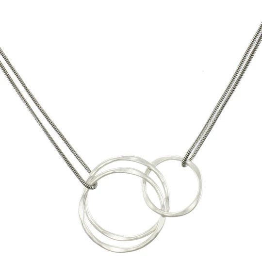 M Baer Interlocking Hammered Rings Necklace in Silver