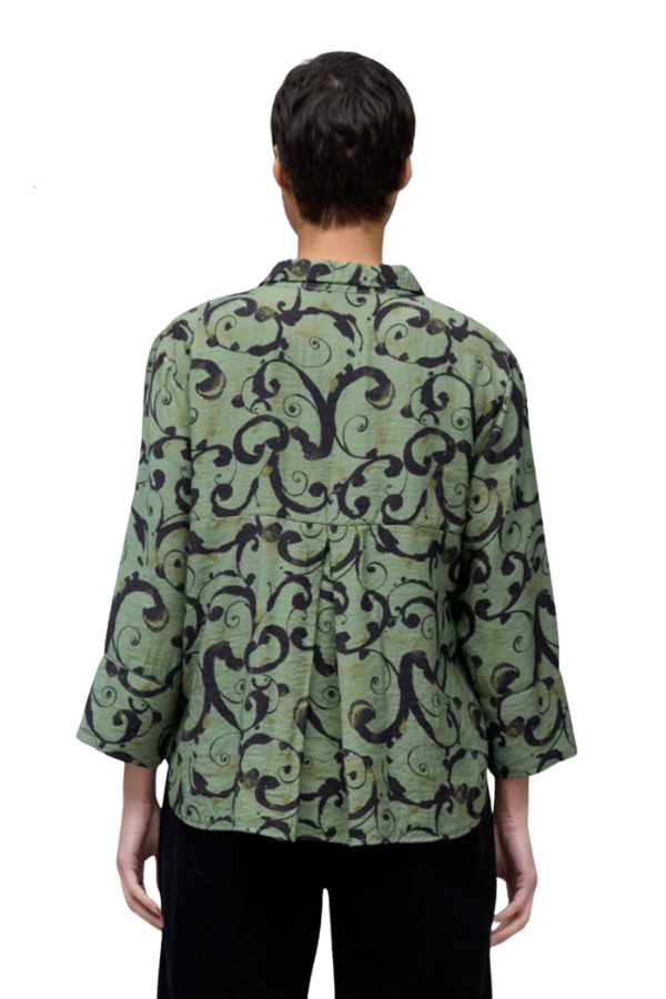 Cut Loose Crop Easy Shirt in Succulent