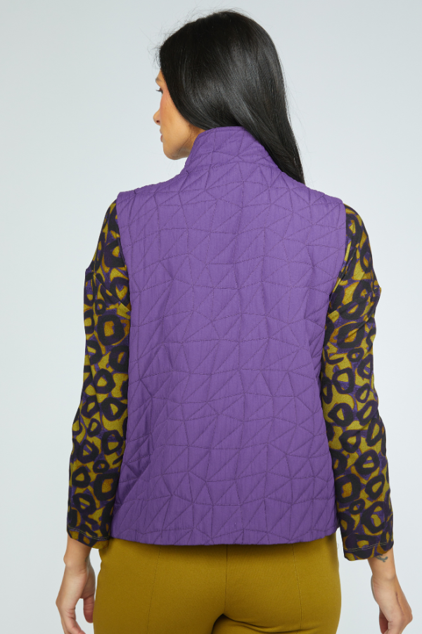 Olivia Kaleidoscope Quilt Scenic View Vest in Violet