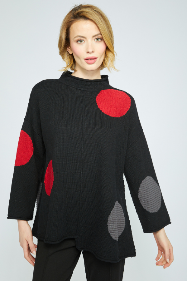 Olivia Statement Circle Back Tunic in Black