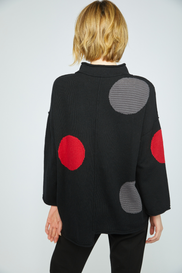 Olivia Statement Circle Back Tunic in Black