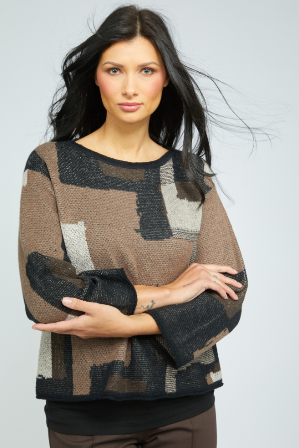 Olivia Statement Collage Swing Pullover in Coffee