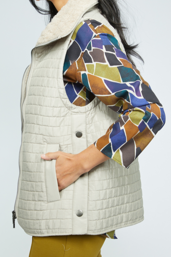Olivia Sherpa Quilt Cozy Cabin Vest