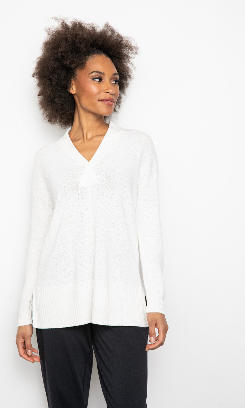 Liv V Neck Sweater in in White #410732