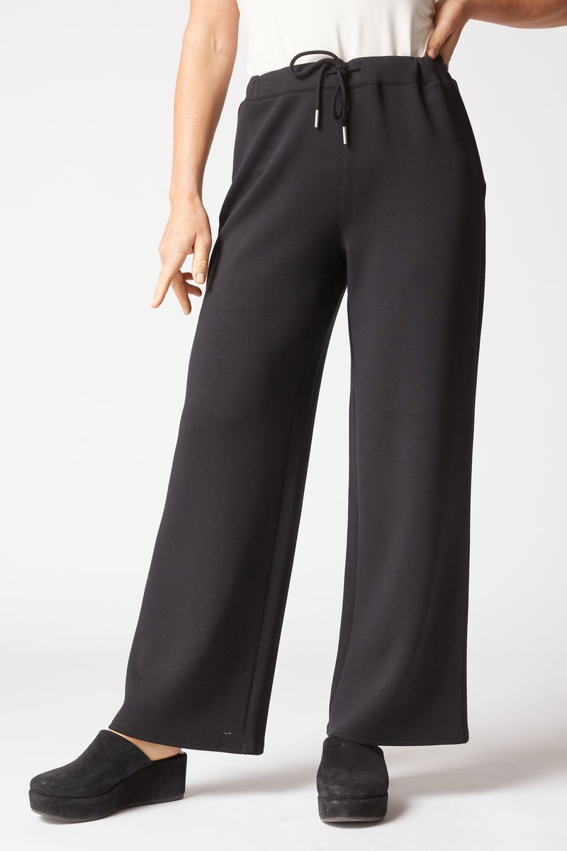 Habitat Passport Travel Pant in Black