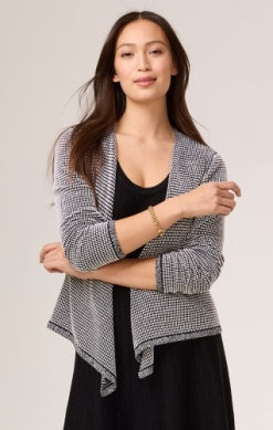 Nic + Zoe 4 Way Cardy in Pixel Knit in Cream Multi